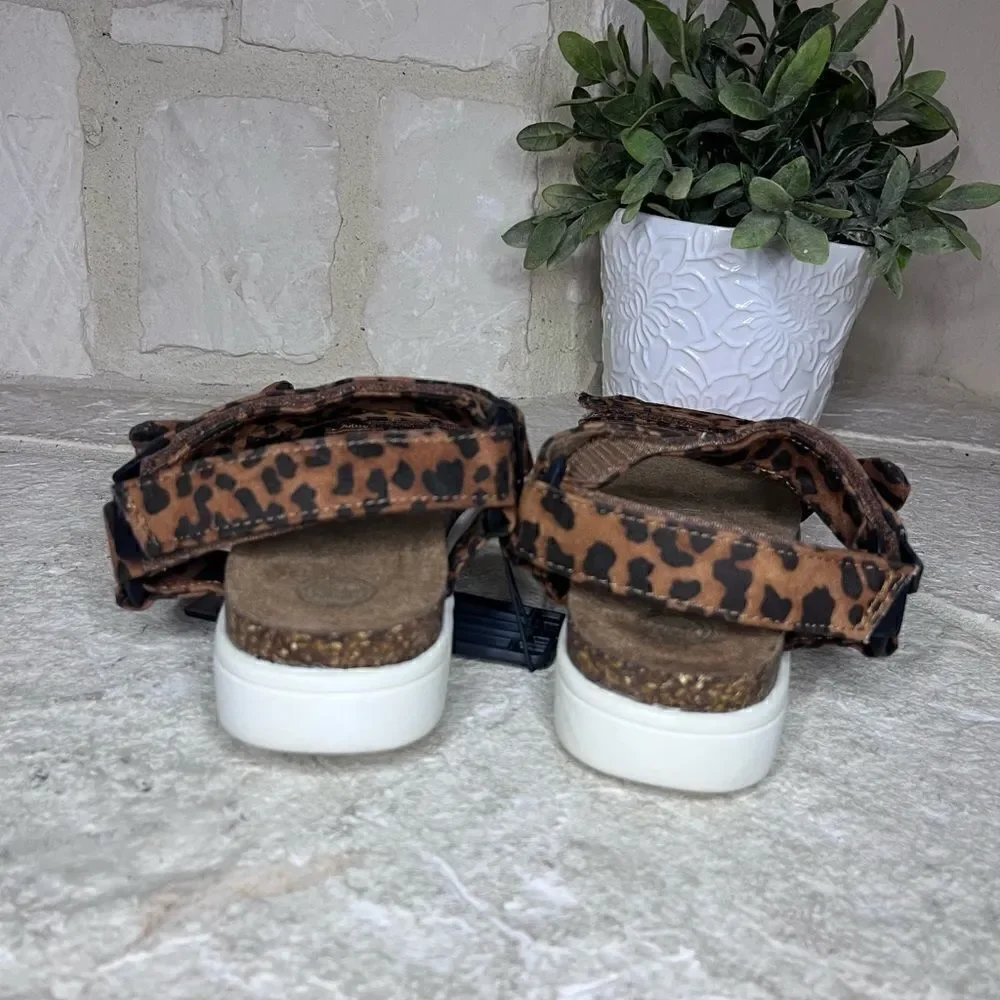 Wonder Nation Leopard print Bow Flatform Sandal girls sz 2